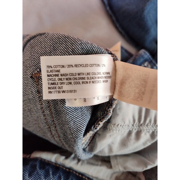 Women's Universal Thread High Rise Flare Jeans 2R Blue Nwot - Picture 6 of 6